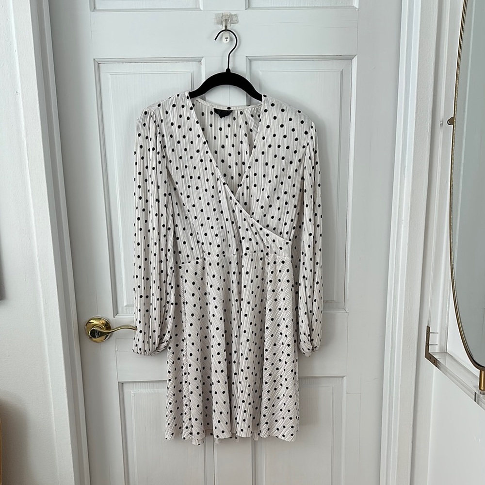 Topshop White and Black Bishop Sleeve Wrap Dress